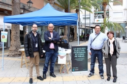 Servicios Sociales muestra su apoyo a la Asociación Párkinson Motril y Costa Tropical en el Día Mundial del Párkinson