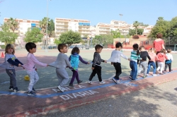 El programa La Milla Diaria busca prevenir el sedentarismo y la obesidad infantil en los centros educativos de Motril