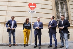 La señal contra la violencia de género  viaja a Almería
