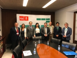 Marinas de Andalucía se reúne con el grupo parlamentario socialista