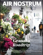 La provincia de Granada, portada de la revista de la aerolínea Air Nostrum en junio