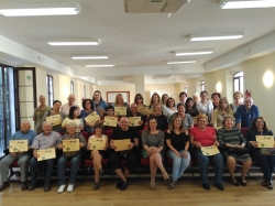 ENTREGA DE DIPLOMAS DEL CURSO DE INFORMÁTICA PARA ADULTOS