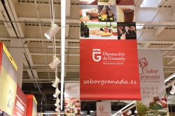 32 empresas de “Sabor Granada” promocionan sus productos en Carrefour
