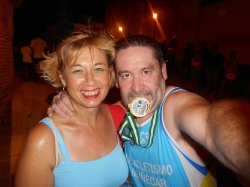 EL C. ATLETISMO ALMUÑÉCAR EN LA II CARRERA NOCTURNA DE VÉLEZ-MÁLAGA CORRE TU HISTORIA