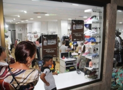 La Shopping Night animó el centro comercial abierto de Almuñécar