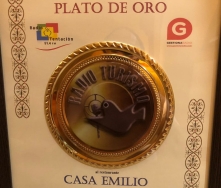 El Chiringuito “Casa Emilio” de Salobreña galardonado con el Premio Nacional de Gastronomía 'Plato de Oro'