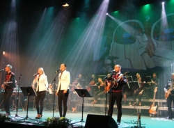 Almuñécar rindió homenaje y recordó a The Beatles con un gran concierto