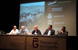 Un libro descubre las cavidades naturales de Loja y Salar
