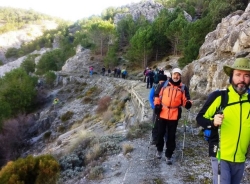Senderistas de Almuñécar recorrieron la ruta de Collado Volaores en el sur de Sierra Nevada