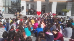 LOS CENTROS ESCOLARES DE SALOBREÑA CELEBRAN EL DÍA DE LA PAZ
