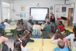 El Área de Juventud y la Asociación Phoenix renuevan el plan de formación y sensibilización juvenil