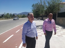 Diputación termina las obras de la travesía de Otura, que incluye un carril bici y peatonal