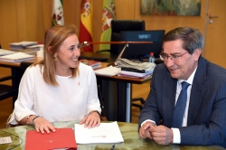Diputación y Cruz Roja formarán en primeros auxilios a los cuidadores de mayores dependientes