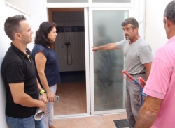 Almuñécar mejora las instalaciones del centro sociocultural del Barrio San Sebastián como sede de AFAVIDA