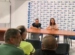 La teniente de alcalde de Almuñécar Beatriz González expone a la plantilla municipal la línea de trabajo que pretende aplicar en el Área de Mantenimie