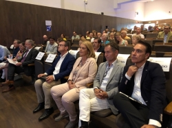 Luisa García Chamorro ofrece el “apoyo absoluto” del Ayuntamiento al proyecto de la Marina Playa Granada
