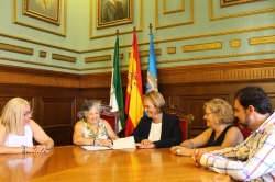 El Ayuntamiento de Motril firma el compromiso con la Asociación de Vecinos de San Antonio sobre la construcción del nuevo Centro Cívico