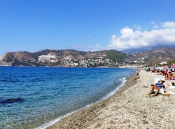 Las aguas de baño de las playas de Almuñécar y La Herradura son aptas para el baño