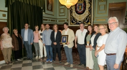 El Ayuntamiento de Motril recibe  al pianista y premio nacional  Juan Carlos Garvayo