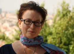 La catedrática de la UGR Sultana Wahnón habla este viernes en Almuñécar sobre “La literatura del Holocausto. Homenaje a Primo Levi”