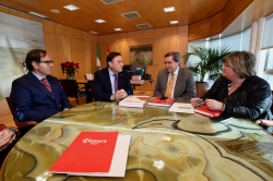 La directiva de la Cámara de Comercio de Motril visita la Diputación de Granada