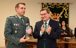 Diputación reconoce los 175 años de historia de la Guardia Civil al servicio de la provincia