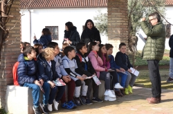 Escolares de 4º de la ESO  de Peligros visitan el Vivero Provincial