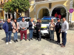 Almuñécar entrega dos nuevos vehículos a la Policía Local invirtiendo en ello unos 42.000 euros