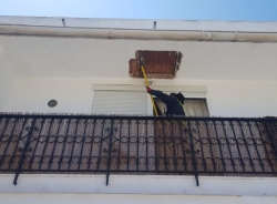Un hombre mayor resultó herido en el barrio de Torrecuevas de Almuñécar por desprendimiento de parte de un voladizo
