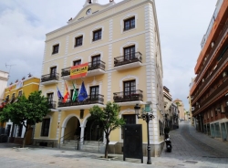 El Ayuntamiento de Almuñécar fija los horarios de atención al público en esta fase 1 de la desescalada