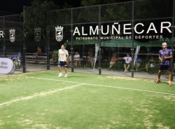 Almuñécar abre las instalaciones de pádel tenis y tenis de mesa hasta las 23 horas