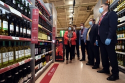 Diputación promociona en los centros Carrefour los productos de la marca “Sabor Granada”