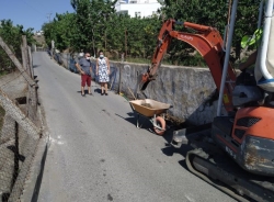 El Ayuntamiento de Almuñécar invierte 25.000 euros en dotar de iluminación el vial de acceso al Barrio El Moruno desde el Barrio San Sebastián