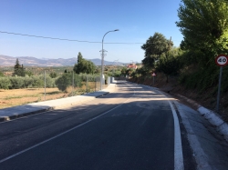 Diputación finaliza las obras de ensanche y construcción de acerado en la carretera de acceso a Nívar
