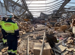 Bomberos andaluces que realizan labores de búsqueda en la capital libanesa descartan que existan personas con vida entre los escombros