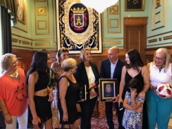 La alcaldesa de Motril felicita a Luis Rubiales tras su reelección como presidente de la RFEF por cuatro años