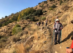 El Área Municipal de Deportes (AMD) Almuñécar retomó este domingo el programa de Senderismo 2020 con una ruta por La Alpujarra granadina