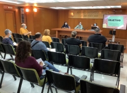 Almuñécar celebra charla-informativa con las AMPAS de los centros educativos locales sobre los protocolos a seguir si se detectan casos de Covid-19