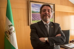 Manuel Mariano Vera, decano del Copao, premio ‘Granada’ a la personalidad del año 2019