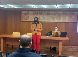 Almuñécar clausura cursos de prevención de riesgos laborales de agricultura y pavimentos y albañilería