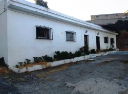 El Ayuntamiento de Almuñécar inicia el expediente para la enajenación de la antigua escuela de Cotobro