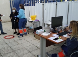 Casi 150 mayores de Almuñécar y La Herradura recibieron la dosis en la primera jornada de vacunación contra el virus del Covid-19