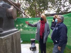 El Ayuntamiento restaura la máquina de vapor de la Avenida de Andalucía para devolverle todo su esplendor
