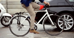 El 79% de los conductores cree que los ciclistas deberían tener seguro de circulación
