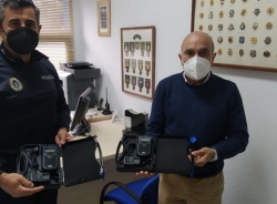 El Ayuntamiento de Almuñécar dota de dos modernos alcoholímetros digitales a la Policía Local sexitana