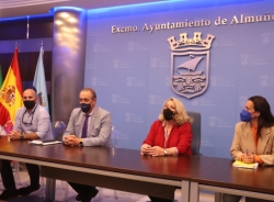 El Delegado de Regeneración, Justicia y Administración Local de la Junta ha conocido las obras del parque infantil “Río Verde”