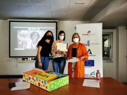 Acción Social culmina el taller de Arteterapia en el barrio del Varadero