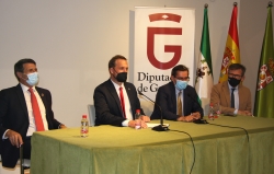 La Diputación de Granada propicia un encuentro entre empresarios y el Ministerio de Turismo