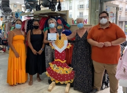 Susana López gana el juego-concurso de la flamenca sexitana de la Concejalía de Fiestas y la Asociación de Comerciantes Sexitano