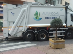El Ayuntamiento de Almuñécar informa que a partir del lunes 20 la recogida de basura será a partir de las 20 horas.